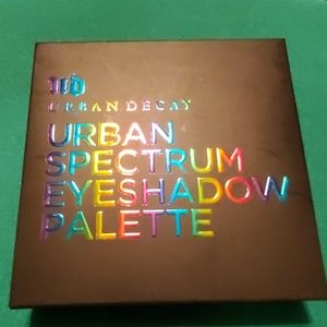 URBAN DECAY PALLET